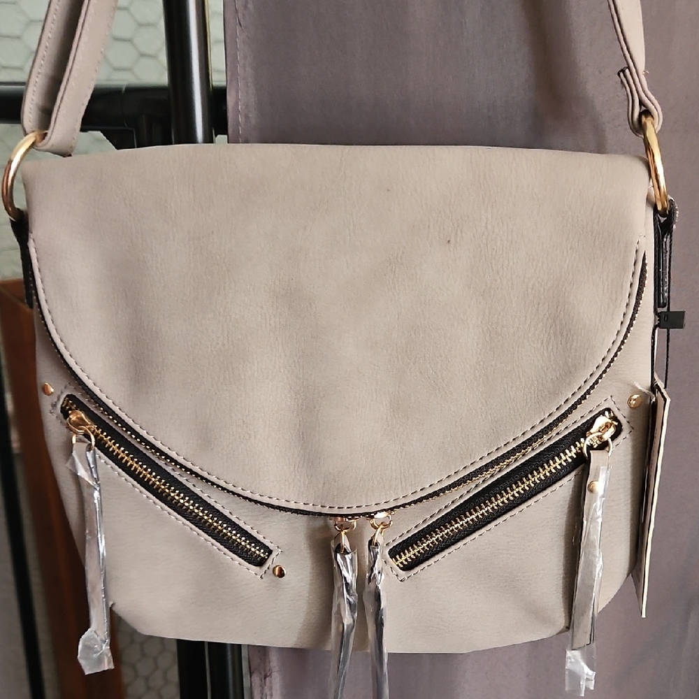 Elegant Beige Shoulder Bag